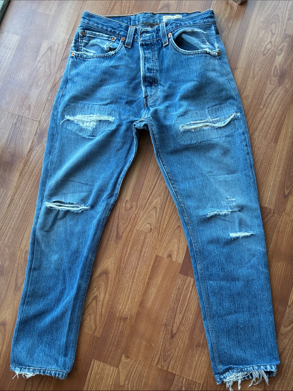 Levi ReDone vintage. Red tab